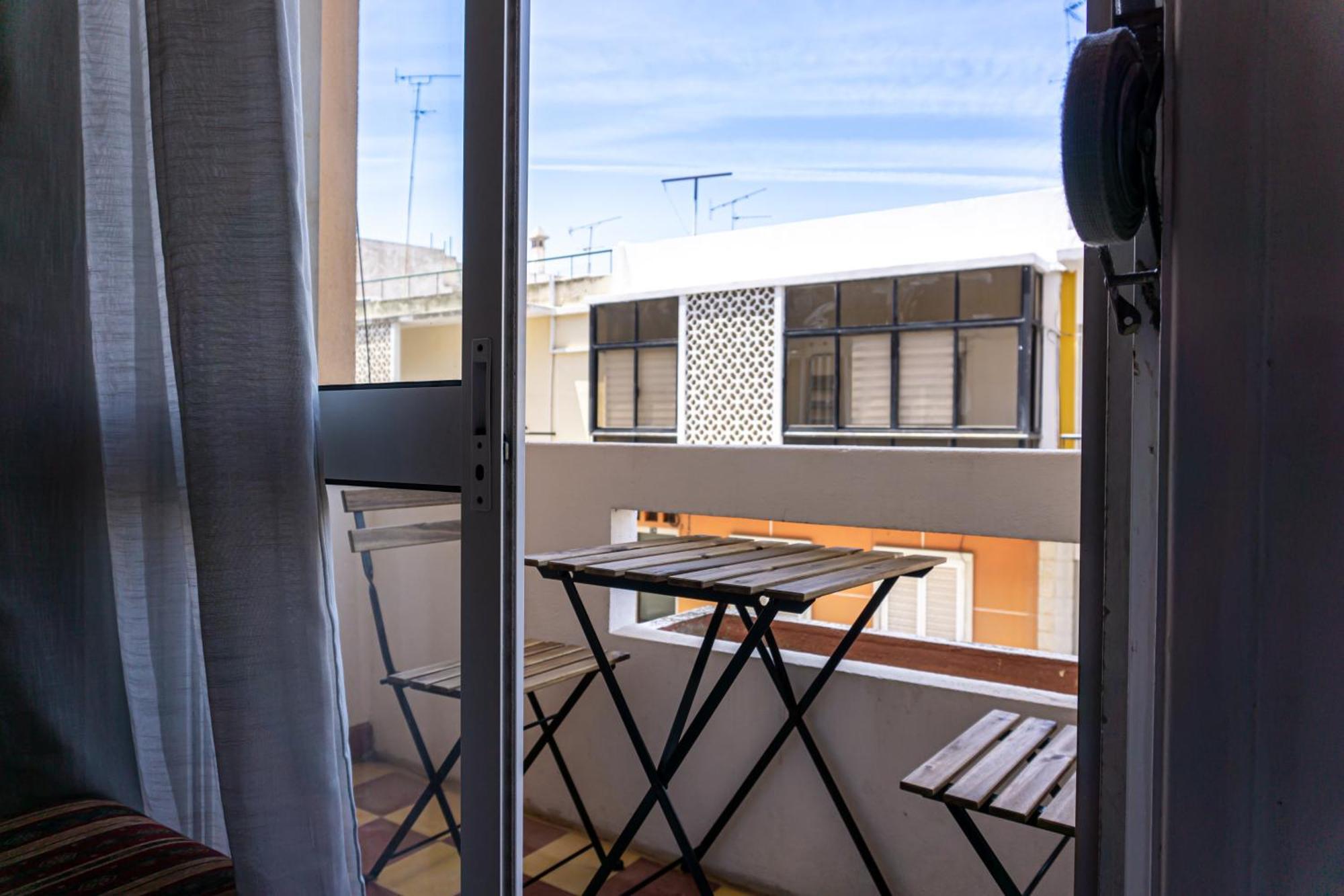 Aconchego De Quartos No Centro De Distretto di Faro Esterno foto
